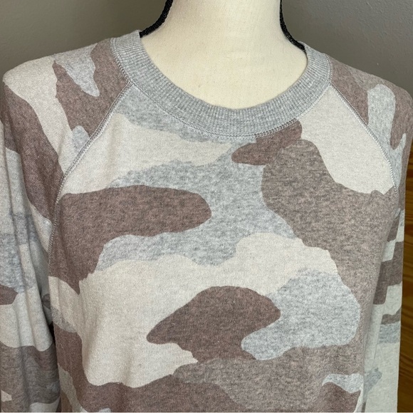 Aerie Grey Brown Camo Camouflage Lightweight Sweatshirt Small - Picture 4 of 8